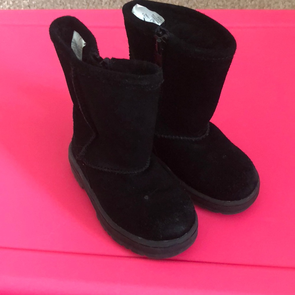 Black boots